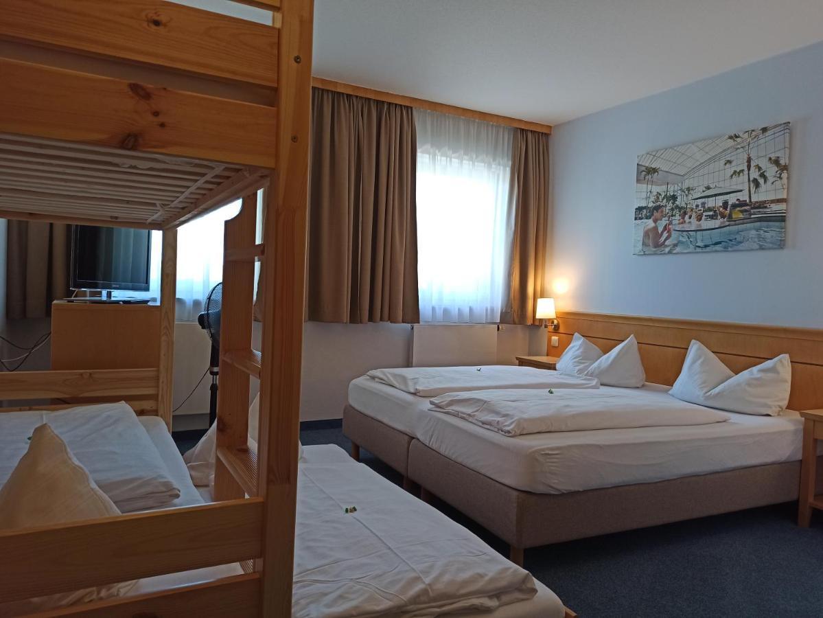 Familienhotel Nahe Der Therme Erding Exterior photo